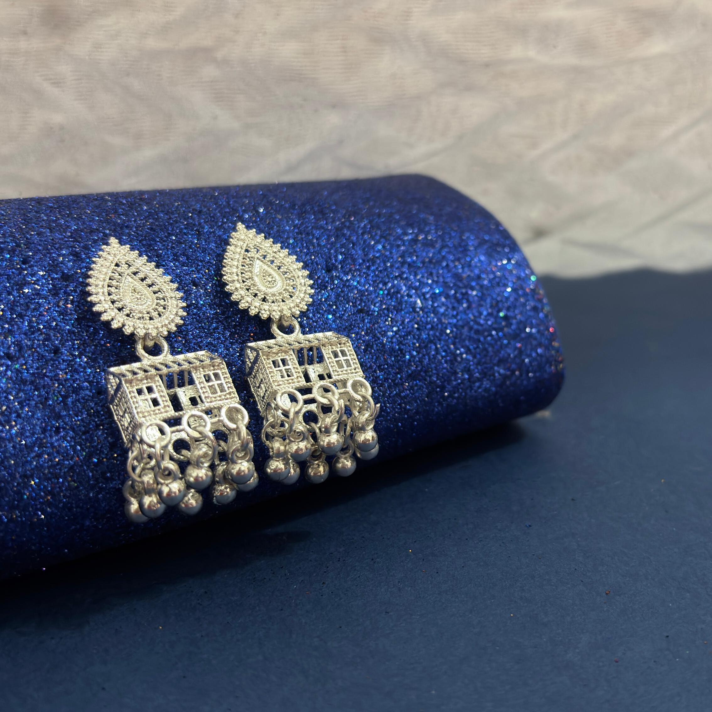 Chandani Jhumkas
