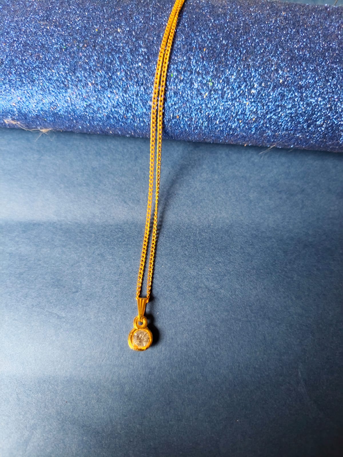 Golden Glow Solitaire Chain